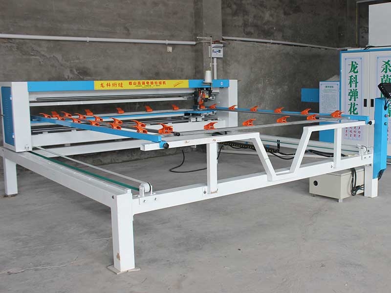 你們只有彈花機(jī)一種設(shè)備嗎？